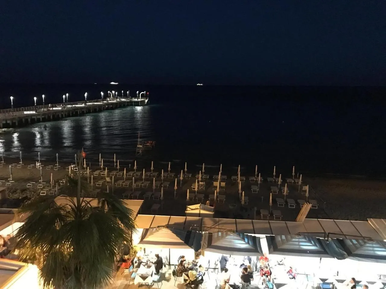 Attico Fronte Mare Molo Di Alassio Apartment Italy